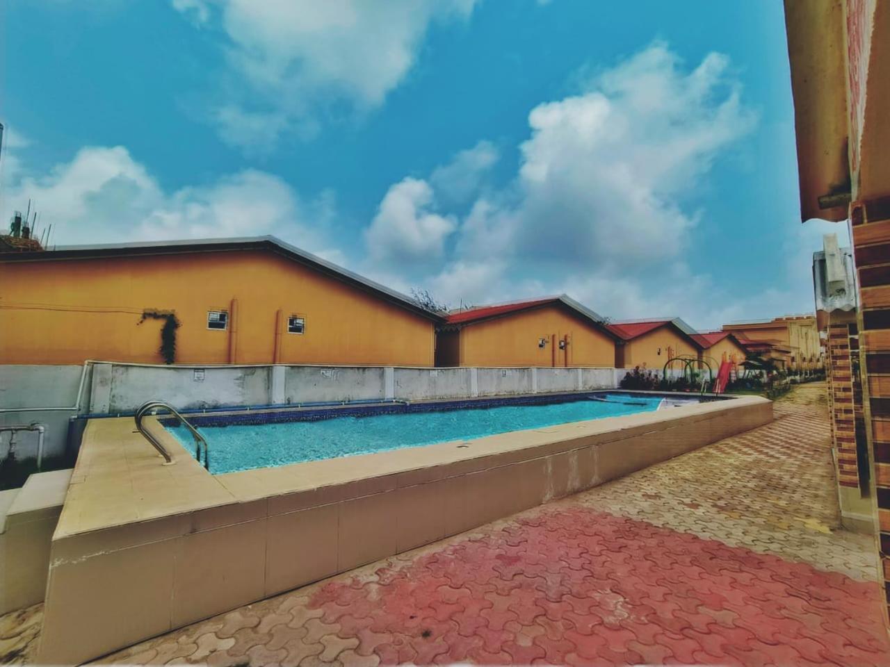 Bongtel Beach Resort Mandarmani Kültér fotó